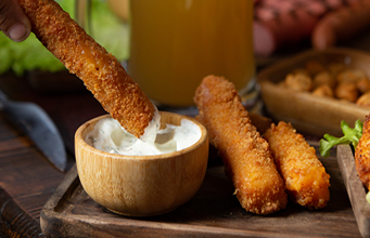 Mozzarella sticks with dip